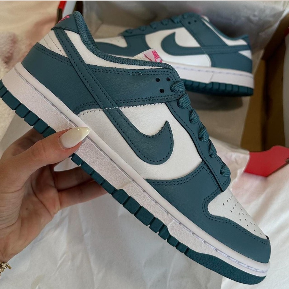 Nike 8.5 South Beach Dunk Low Sneakers